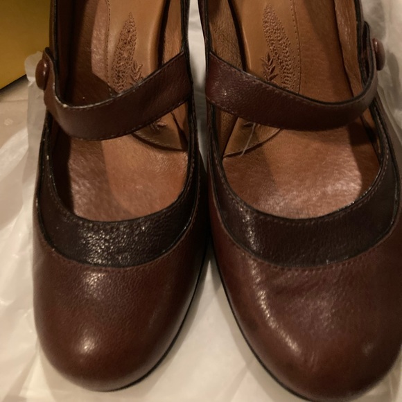 Sofft •💋 Cafe Mocha Leather Low Mary Janes-Excellent Buy-NWOT! - Picture 4 of 6